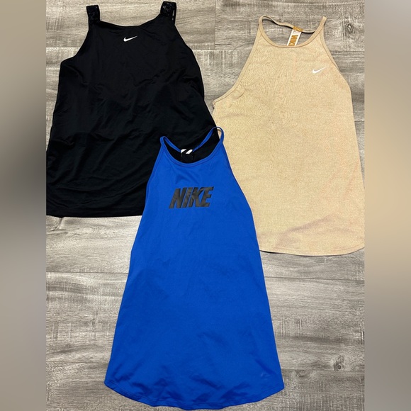 3 Nike DriFit Tank Tops - Size Small - Picture 1 of 7